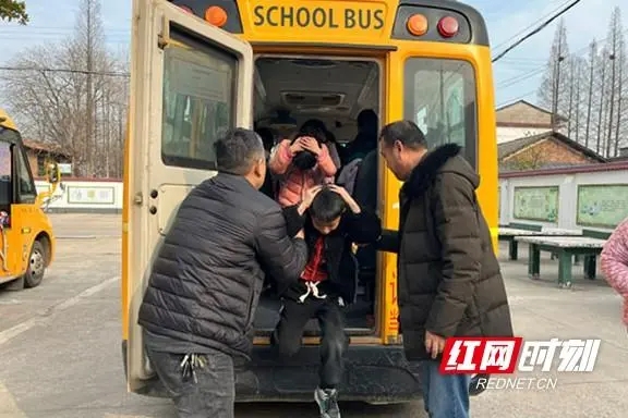 南縣浪拔湖：織密校車“安全網(wǎng)” 守護學生平安行