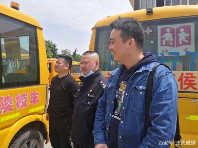 常德交警直屬二大隊：嚴守校車安全關(guān) 筑牢復(fù)學(xué)“防護網(wǎng)”