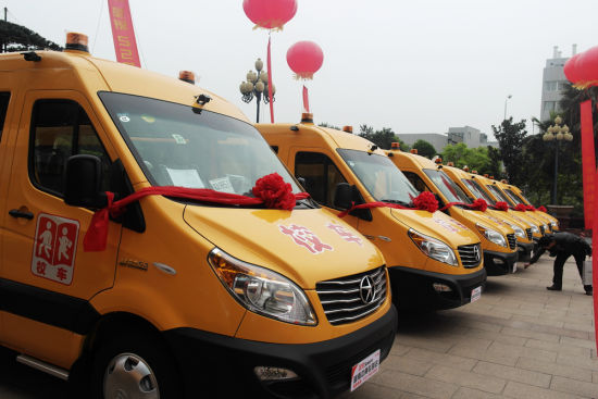 江淮星銳百臺(tái)校車訂單“落戶”湖南瀏陽(yáng)