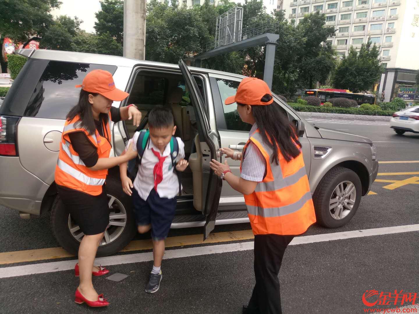廣州：開學首日早晨，交警共查處校車違規違法行為25宗