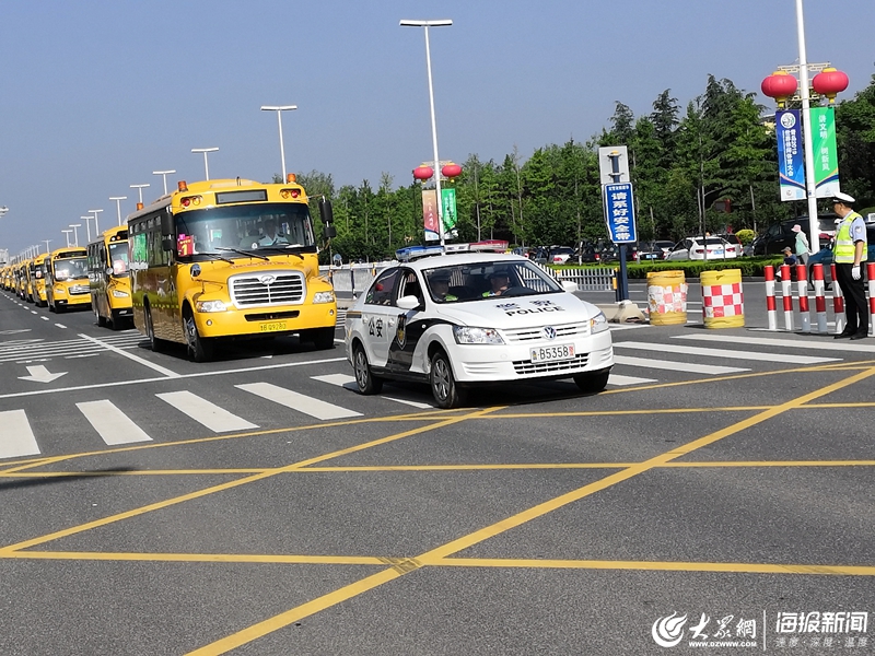 打造靚麗風(fēng)景 萊西交運(yùn)42部校車服務(wù)考生