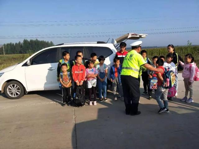 赤峰首例非法從事校車業務嚴重超員司機被判拘役二個月