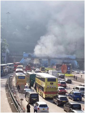 “他們想讓香港癱瘓！”暴徒對市民淋潑易燃液體、朝校車前扔汽油彈……