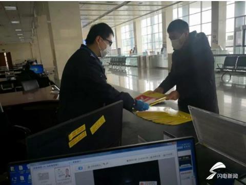 錯(cuò)時(shí)服務(wù)！威海車管所為校車安全檢驗(yàn)開辟“綠色通道”