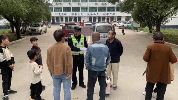 漯河：巧！同一個地點，倆陳姓“黑校車”駕駛員同時被查