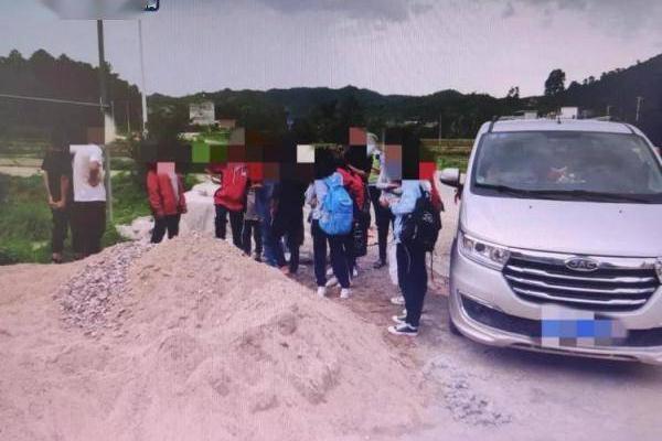 江西一輛7座“黑校車”超員142% 法院判了！