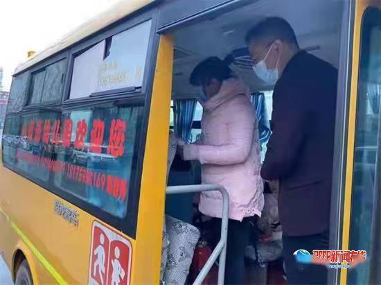 邵陽(yáng)縣：黃先平開(kāi)展校車安全常態(tài)化檢查
