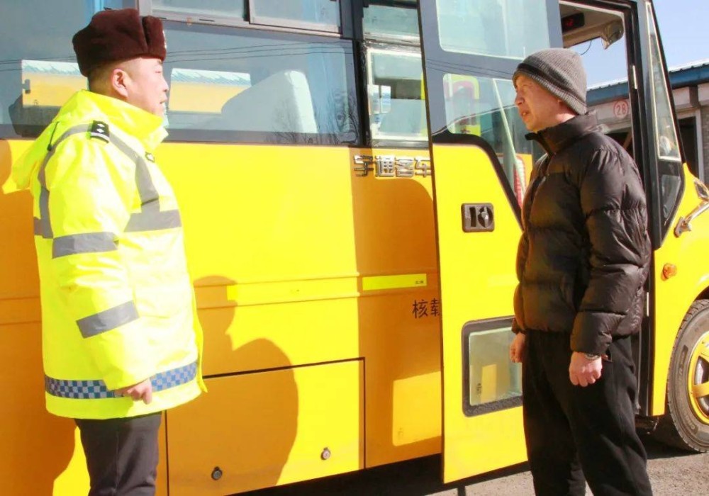 江源區交警大隊：加強校車管理，護航“平安上學路”