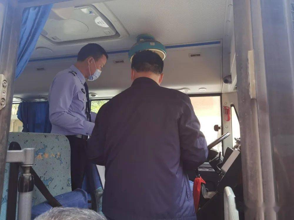 清遠(yuǎn)粵運(yùn)開展2022年春季校車安全教育講座及校車火災(zāi)事故應(yīng)急救援演練活動(dòng)