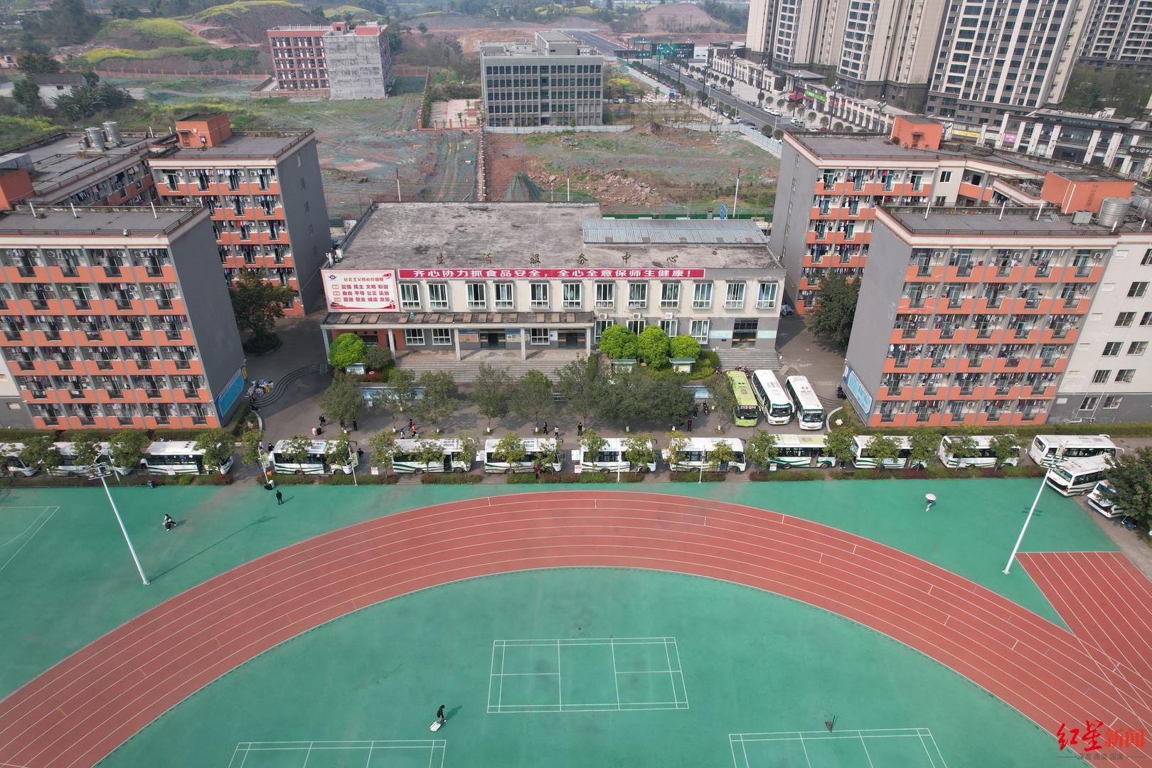 實地走訪山村“小校車”：如何既方便學生贏了口碑，又能收獲經營的“金杯”？