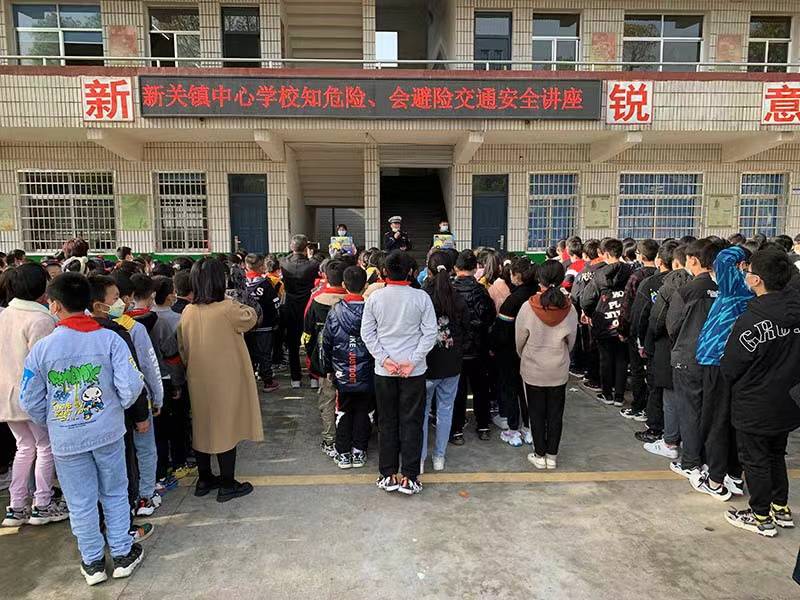 校車司機準(zhǔn)駕不符，罰款4千記18分！常德交警開展校車安全整治
