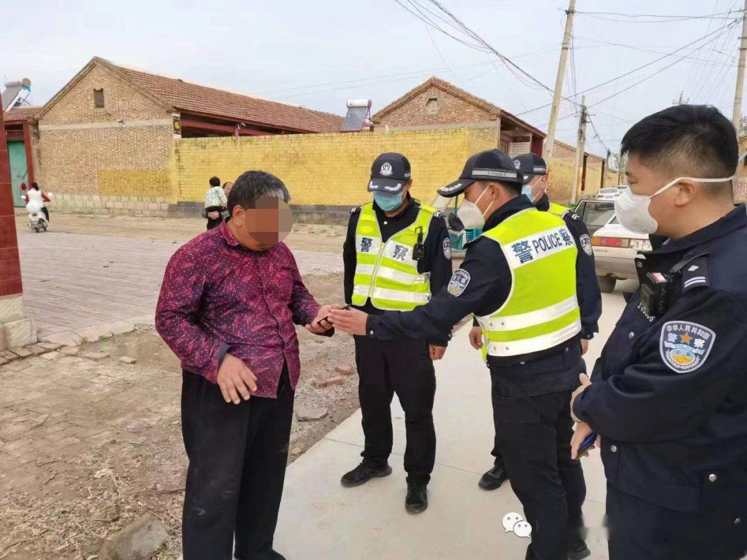 臨清“黑校車”超員，被開萬元罰單！