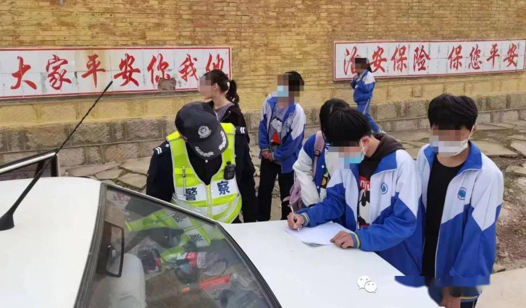 臨清“黑校車”超員，被開萬元罰單！