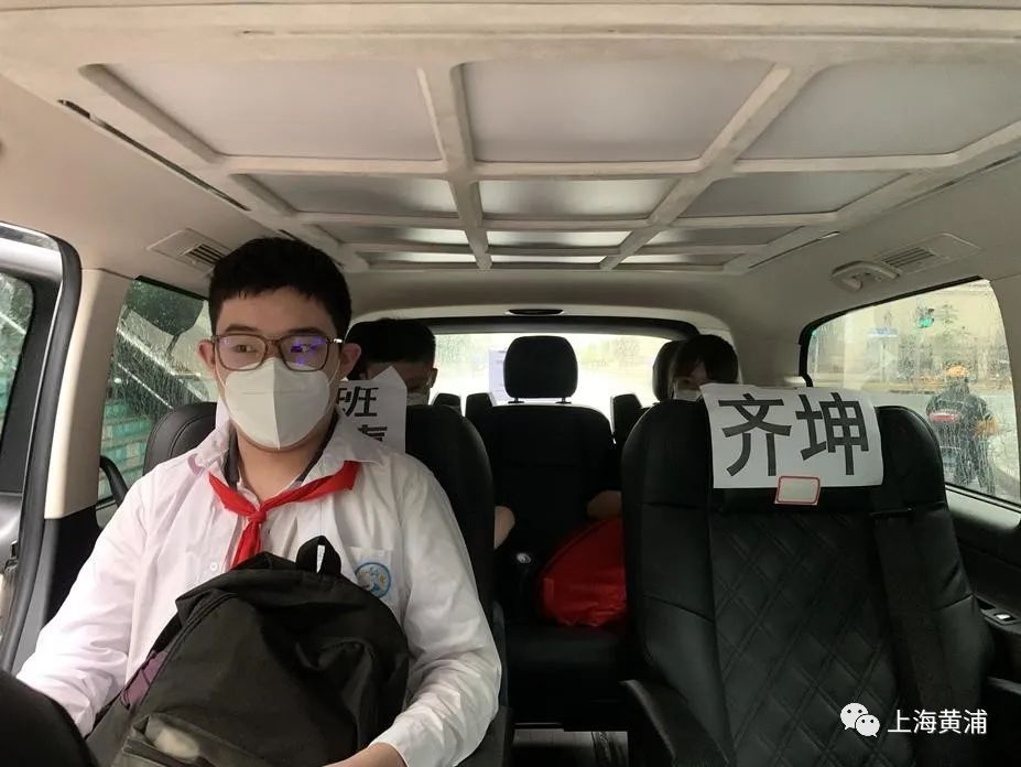校車點對點：“上學(xué)路上有我們守護！”