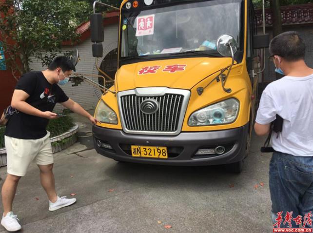 擰緊校車“安全閥”！洪江區(qū)校車辦開展暑假校車安全專項(xiàng)檢查