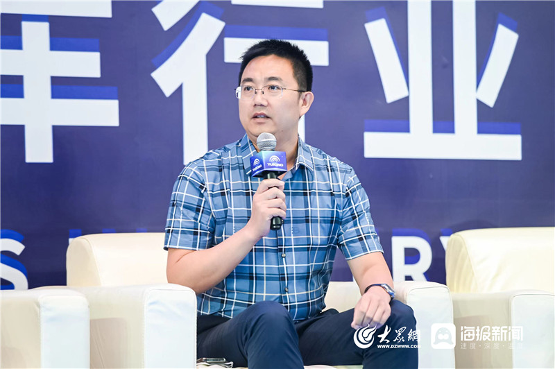 城運(yùn)控股交運(yùn)溫馨校車(chē)公司受邀出席2022中國(guó)校車(chē)行業(yè)高峰論壇