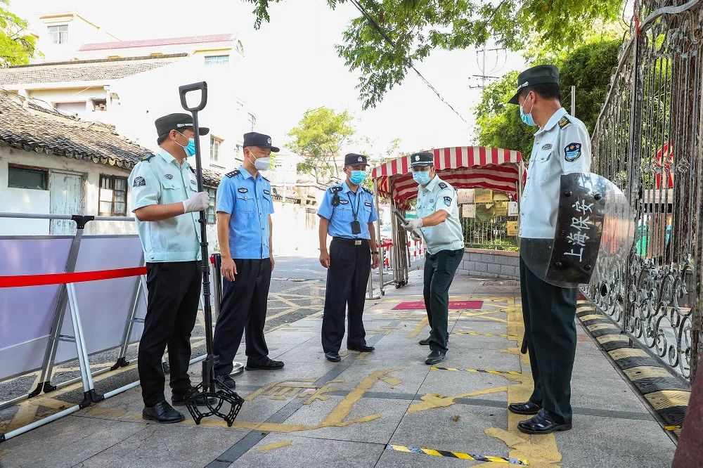 周邊道路“微改造”、校車校舍“做體檢”，松江警方全面護(hù)航“開學(xué)季”