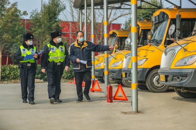 【豫筑平安】護(hù)校安園，河南交警在行動(dòng)！