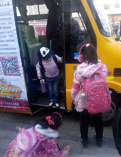 記者調查：誰擋了我省“長鼻子”校車的上崗路？