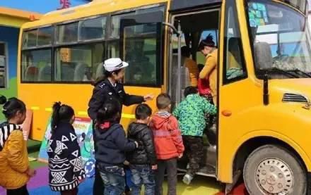這些乘坐校車的注意事項 你教給孩子了嗎？