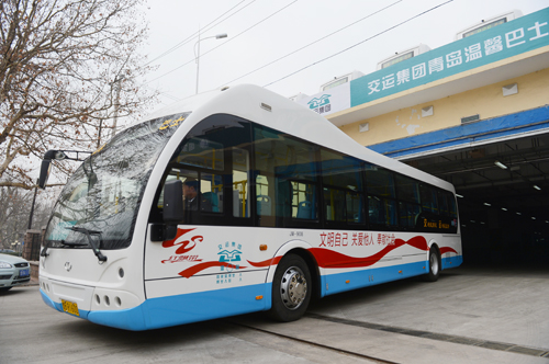 青島交運(yùn)溫馨巴士純電動(dòng)公交車(chē)