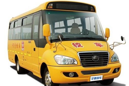 發(fā)展專營校車服務(wù)公司保證學生乘車安全