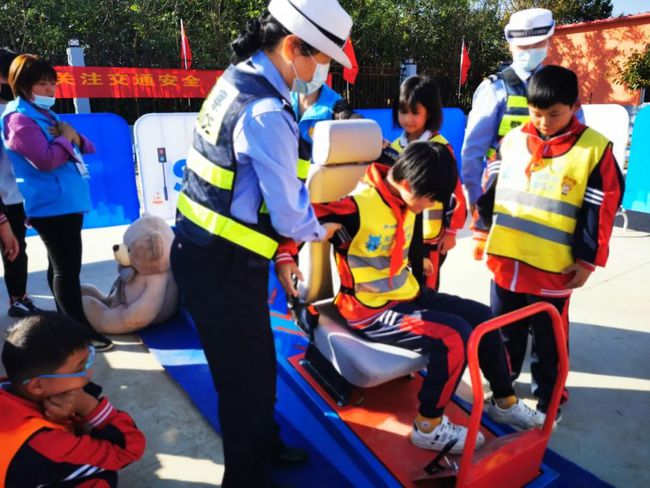 美麗鄉(xiāng)村行 | 關(guān)注交通安全 呵護兒童成長 保定公安交警攜手壹基金舉辦兒童交通安全公益行活動！