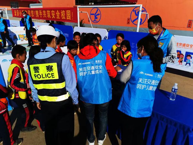 美麗鄉(xiāng)村行 | 關(guān)注交通安全 呵護兒童成長 保定公安交警攜手壹基金舉辦兒童交通安全公益行活動！