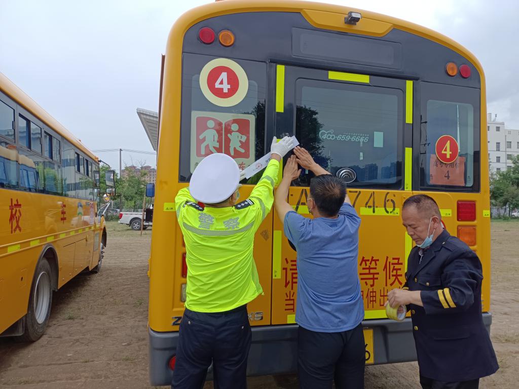 即日起，蘭州交管部門將陸續(xù)統(tǒng)一封存暑假停運(yùn)校車