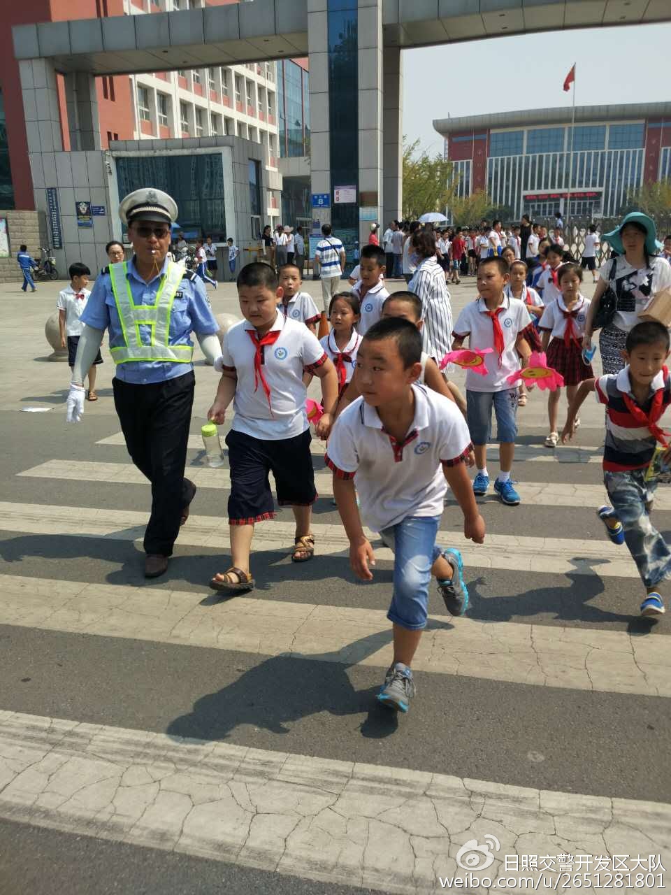 開(kāi)學(xué)第一課學(xué)什么：安全！