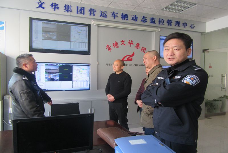 常德柳葉湖交警：深入校車公司督導(dǎo)檢查安全生產(chǎn)工作
