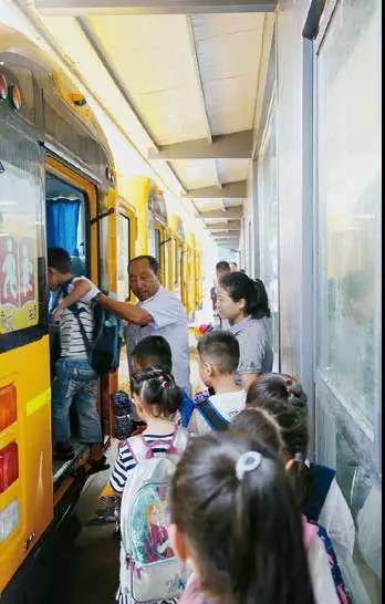 【實例】如何用41臺校車接送50000名學(xué)生？