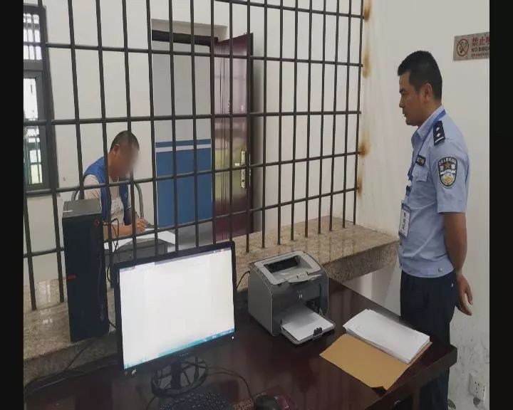 罰錢+刑拘，湘潭一“黑校車”被查！