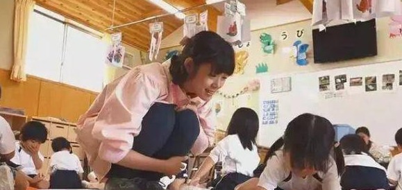 日本幼兒園的一日生活：每天校車接送，兩次戶外活動，無午睡時間