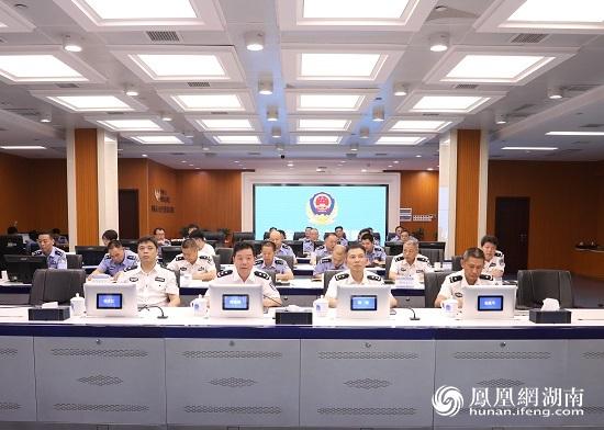 湖南省公安廳交警總隊(duì)：奮戰(zhàn)六十天 忠誠保大慶