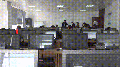 園區(qū)警方啟動重點運輸企業(yè)及校車駕駛?cè)爽F(xiàn)場審驗教育學(xué)習(xí)專場服務(wù)