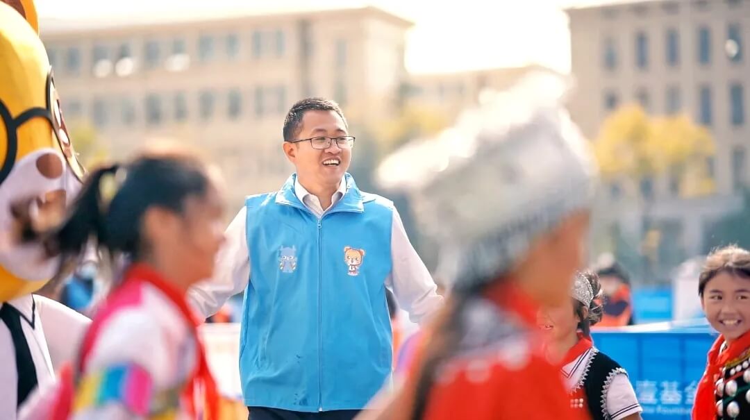 宇通人篇：萬(wàn)里奔波，只為守護(hù)你平安成長(zhǎng)！