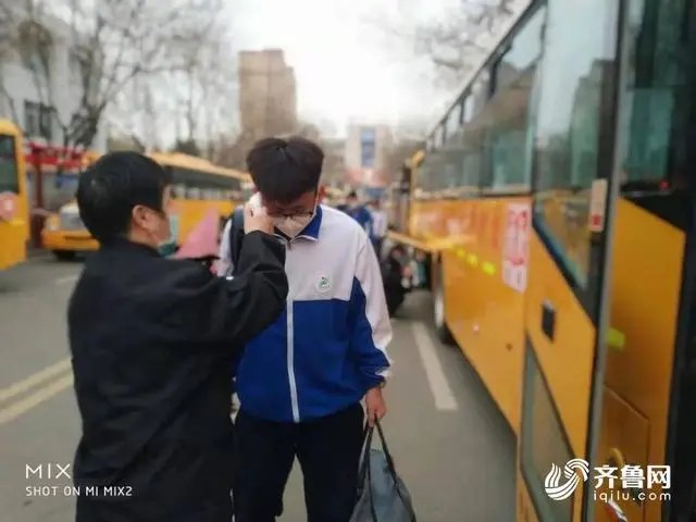 寧陽縣中小學(xué)恢復(fù)線下教學(xué) 90輛交運(yùn)校車恢復(fù)常態(tài)化運(yùn)行