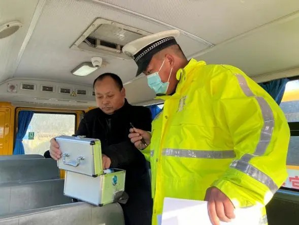 武圣宮鎮：筑牢校車安全防線，護航學生上學路