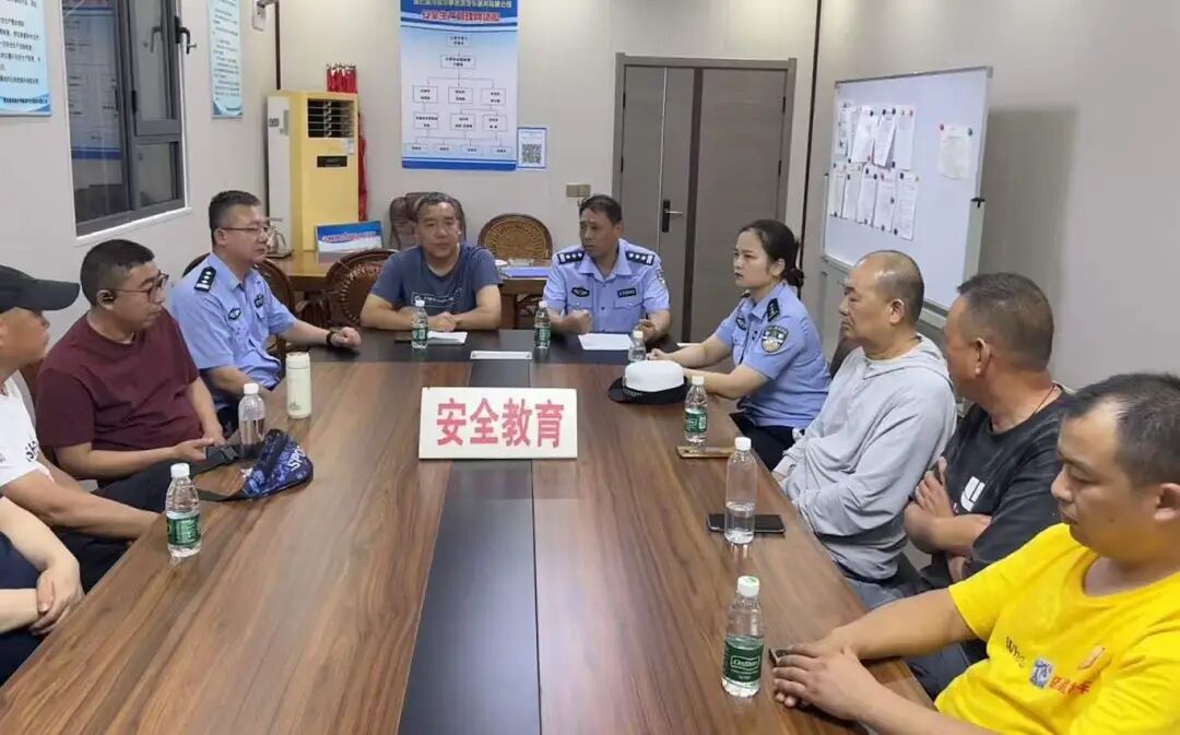 秋季開(kāi)學(xué)，你家孩子坐的校車被“查”了......
