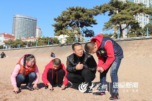 溫馨校車“寄養(yǎng)爸爸”與三名特殊兒童共度第12個(gè)“集體生日”