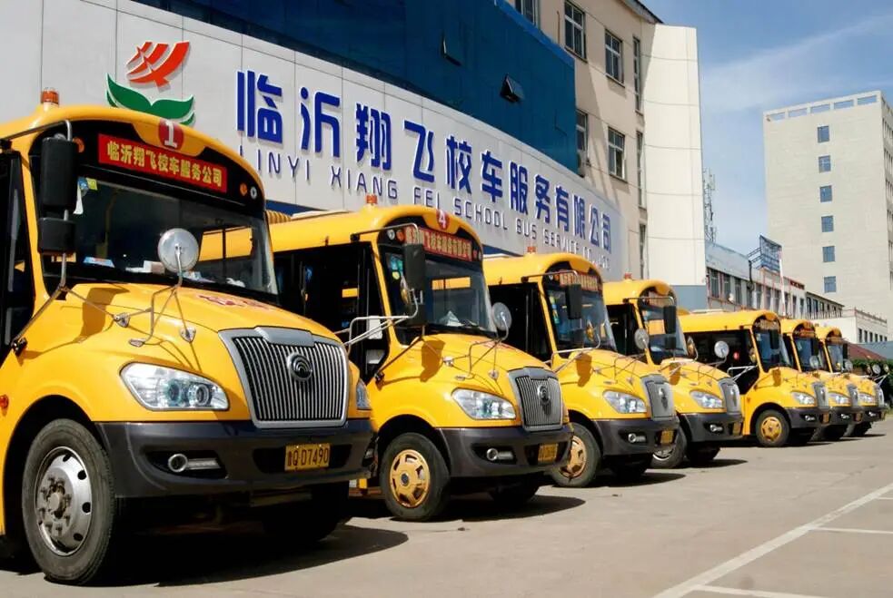 為奔跑護航，為安全加油！翔飛校車全程守護臨馬！