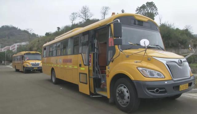 三門家長！定制校車來了，快來看有經過你家小區嗎？還可預約報名！