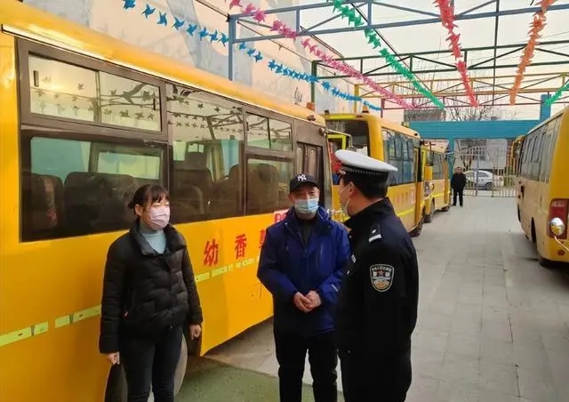 校車安全無小事，嚴(yán)查嚴(yán)管護安全