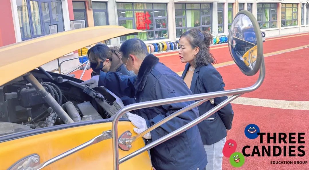 【校園安全】安全乘車(chē)，平安“童”行——三顆糖御景新苑幼兒園校車(chē)安全應(yīng)急演練