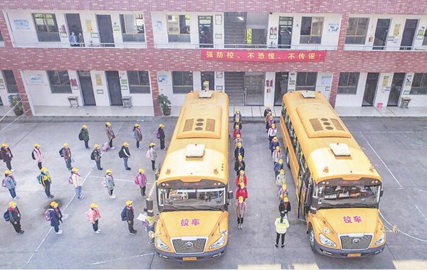 不一樣的開(kāi)學(xué)季，更安心的上學(xué)路！長(zhǎng)鼻子校車(chē)為學(xué)生安全復(fù)學(xué)加碼~