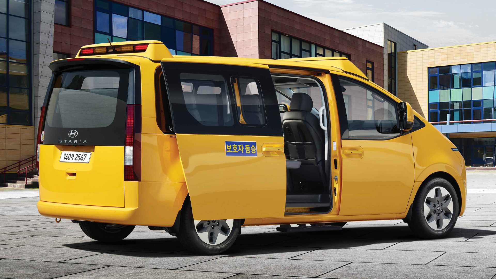 現代Staria推出校車版本！11-15座可選，補貼后售價親民