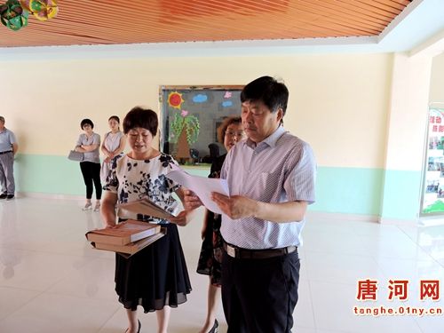 南陽唐河縣政協(xié)對(duì)“校車安全管理”進(jìn)行專項(xiàng)民主監(jiān)督
